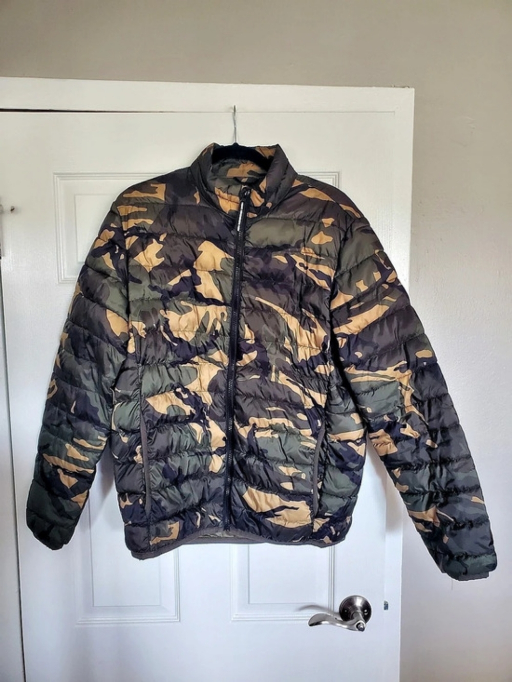Old Navy Water-Resistant Packable Puffer Jacket Camo Medium Men's